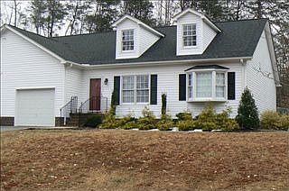 1st image of 728B Oleander Dr #B