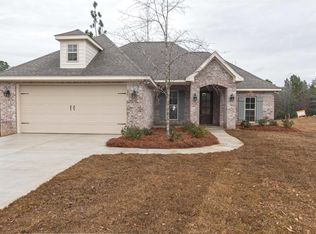 8 Augusta Ct, Hattiesburg, MS 39402