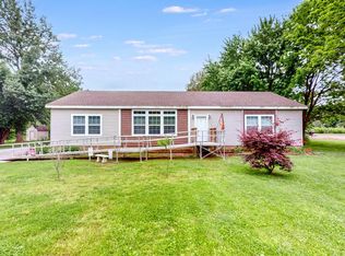 9750 Crotzer Rd, West Paducah, KY 42086