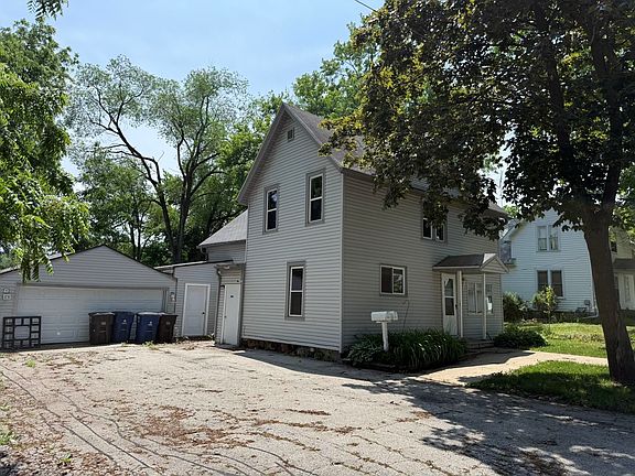 2nd image of 144 E Ontario St