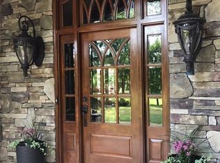 140 Old Pond Ln, High Point, NC 27265