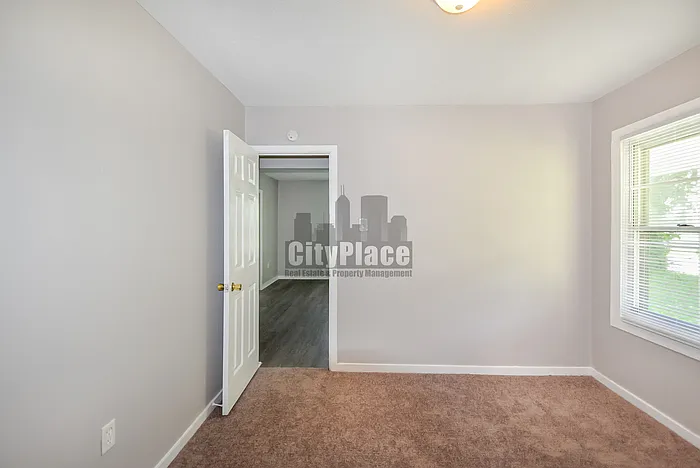 137 S Catherwood Ave — Photo 14