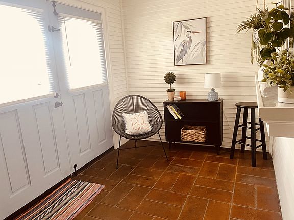2nd image of 4709 S Carrollton Ave #1