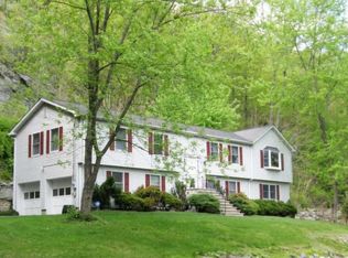 51 Hemlock Ave, Newton, NJ
