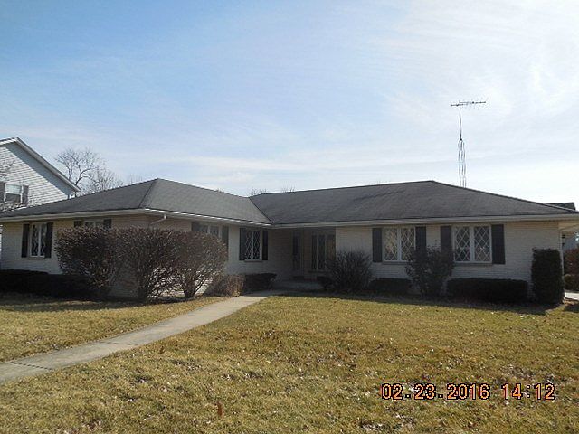 1st image of 2420 Bradford Dr