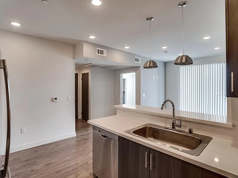 6015 Woodman Ave #201 — Photo 7