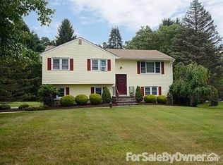 6 Catan Dr, Flanders, NJ 07836