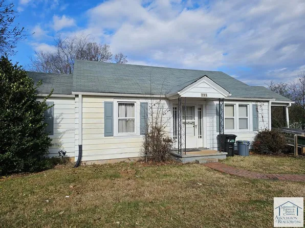 295 Green Hill Dr, Martinsville, VA 24112