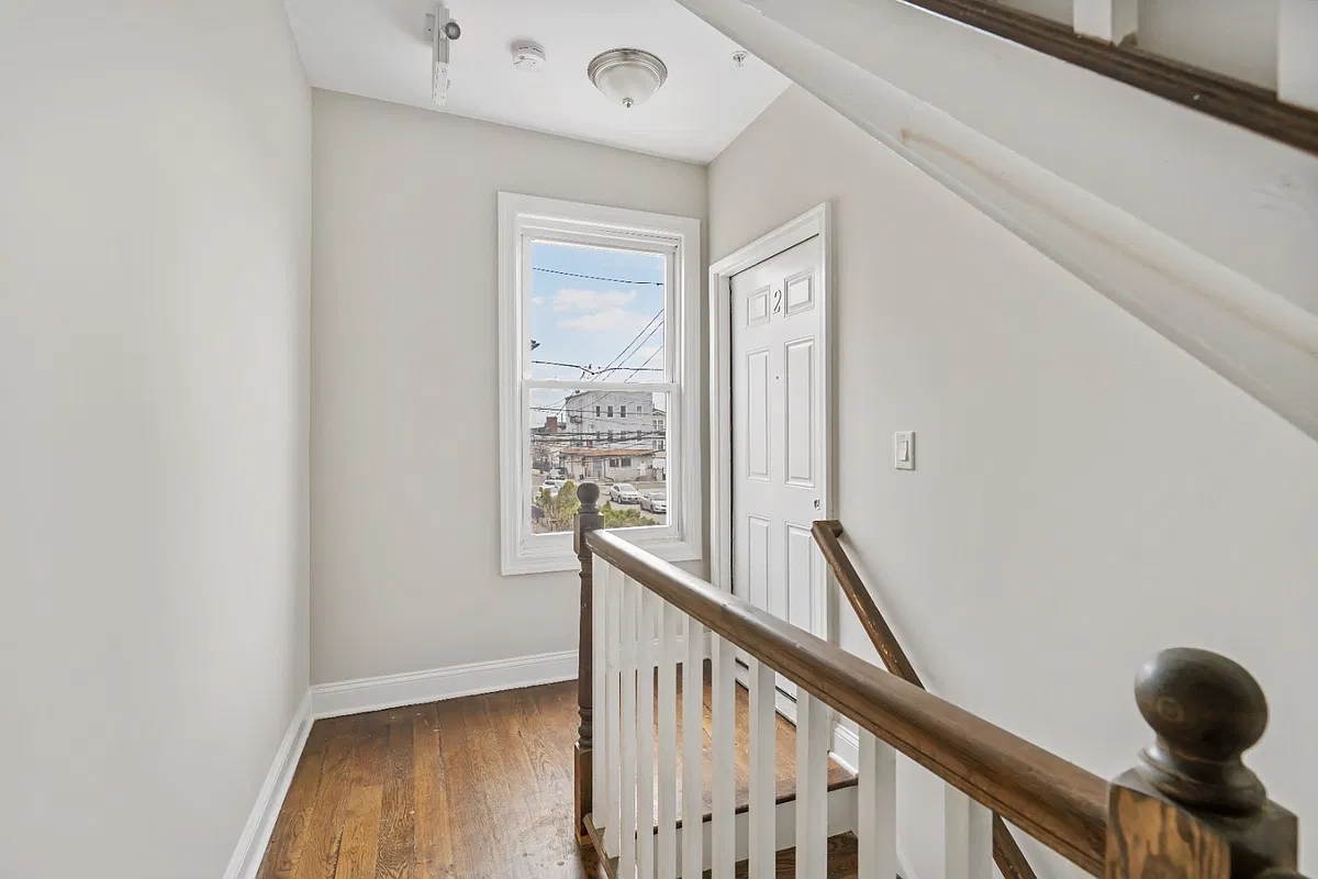 Building Photo - 55 Lentz Ave #2