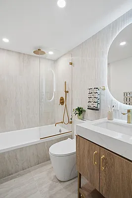 Bathroom, photo 1