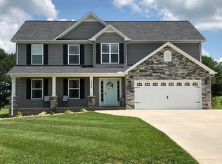 5809 Southern Hills Dr, Baxter, TN 38544