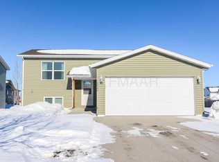 3040 32nd Ave S, Moorhead, MN 56560