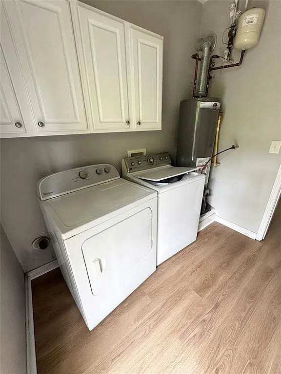 3 bed, 4.0 bath, 1878 sqft, $2,495 — Photo 3