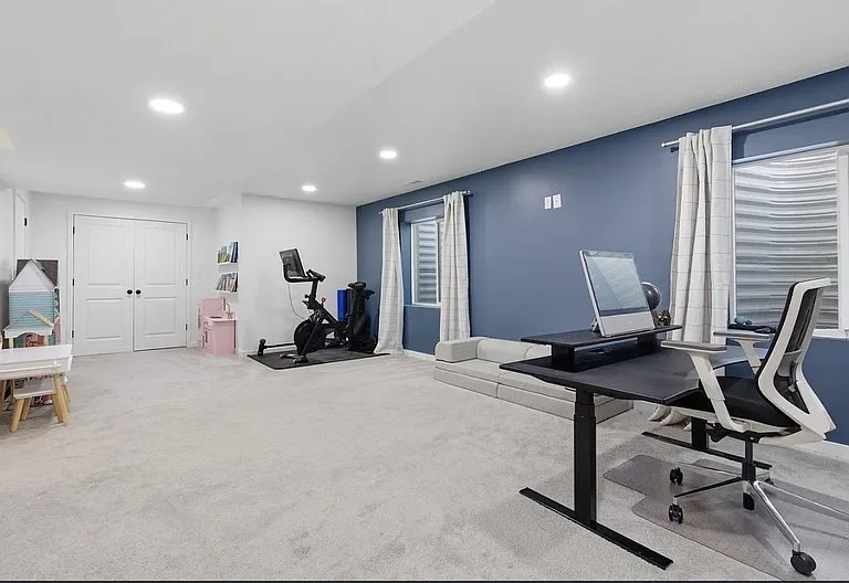 9747 N Ashgrove Ln — Photo 23
