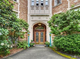 5810 Cowen Pl NE APT 205, Seattle, WA