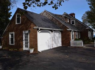 4534 Lakeshore Rd, Fort Gratiot, MI 48059