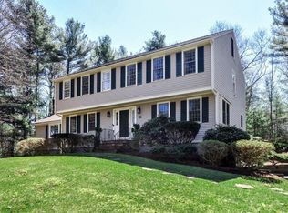 61 Maple Pond Ln, Duxbury, MA 02332