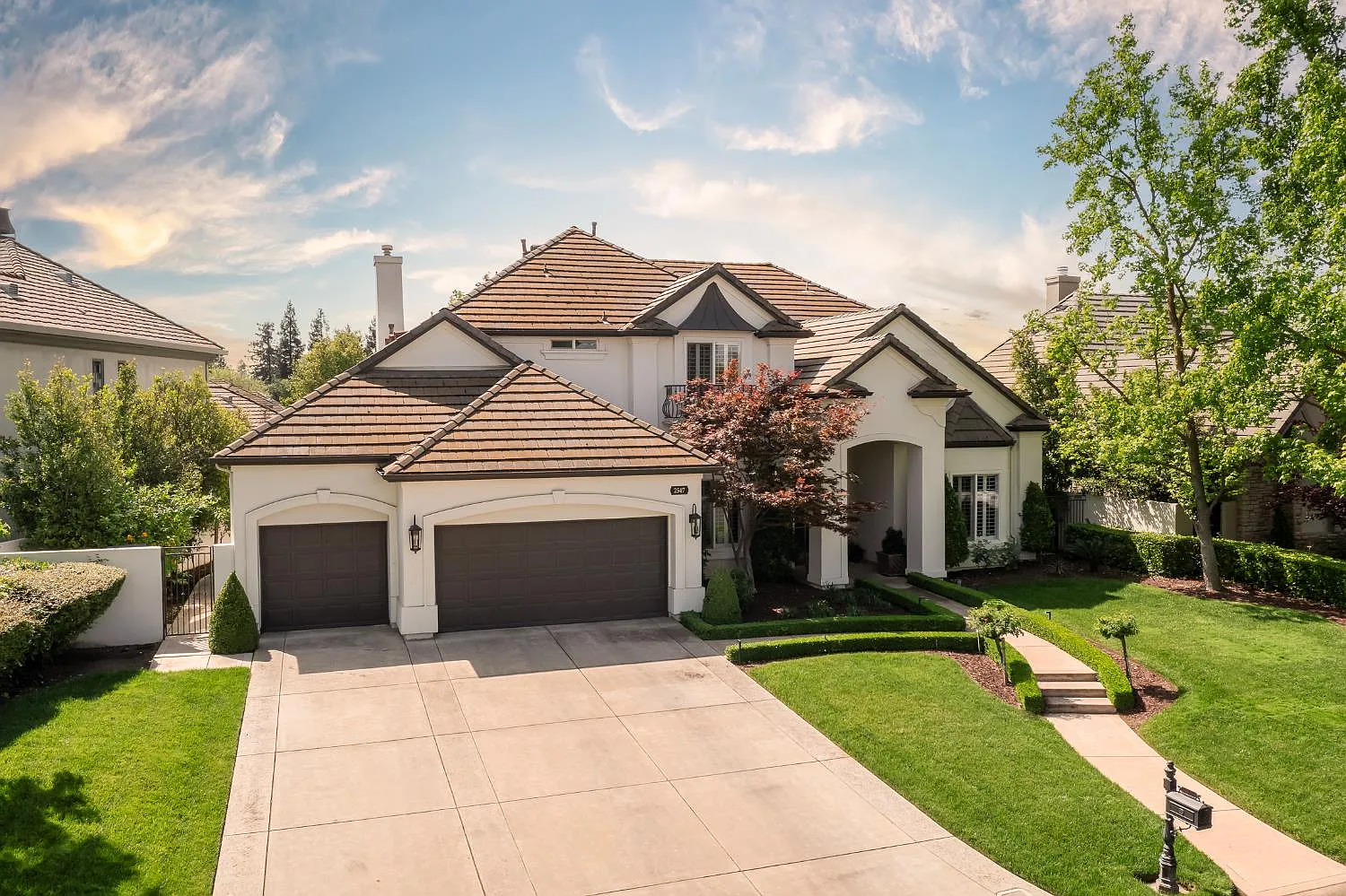 2547 W Lake Van Ness Cir photo 1