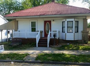 301 N 10th St, Petersburg, IN