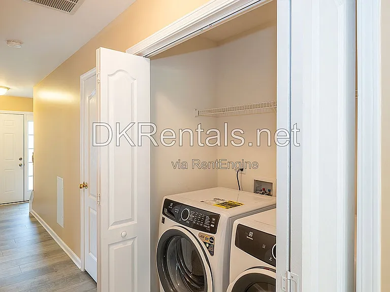 7712 Autry Cir #408 — Photo 23