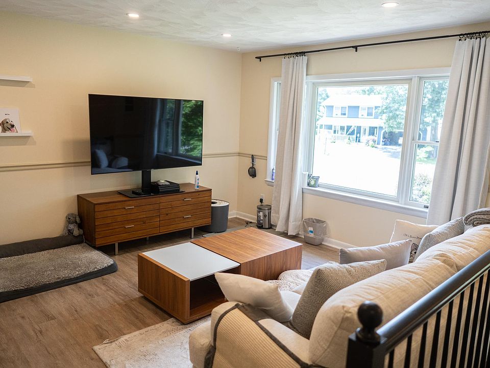 Upstairs living room