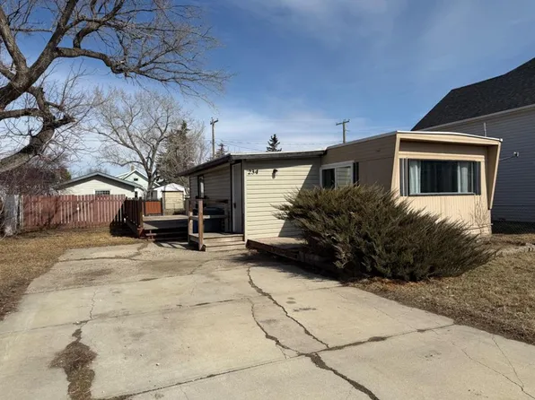 234 S 9th St, Beiseker, AB T0M 0G0