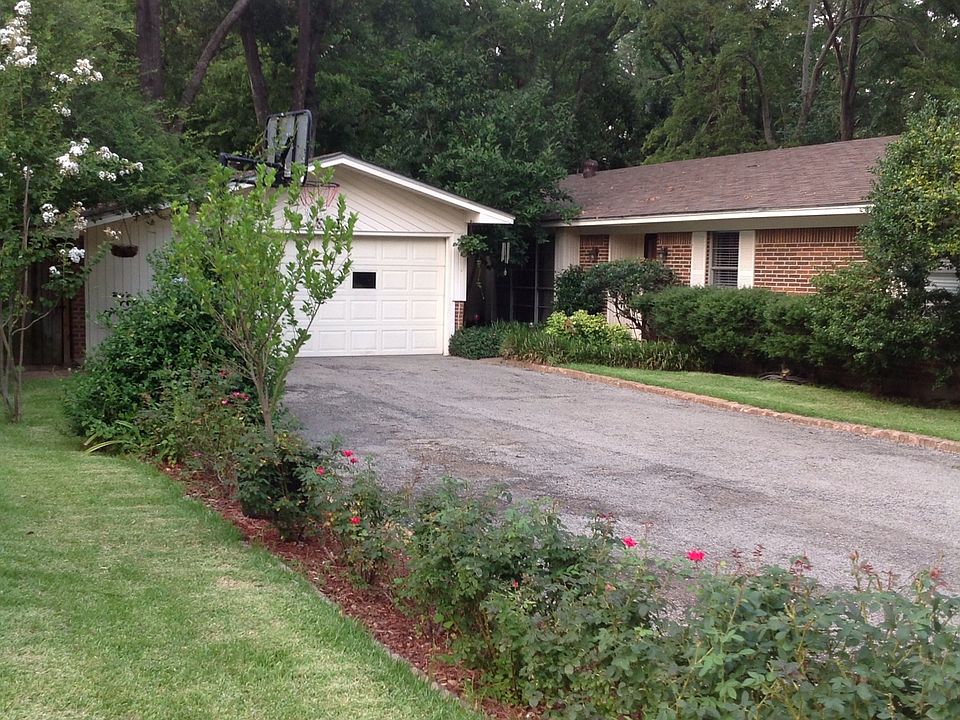 1st image of 521 Beechwood Dr