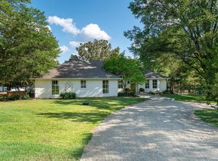 9700 Timbercreek Dr, Bonham, TX 75418