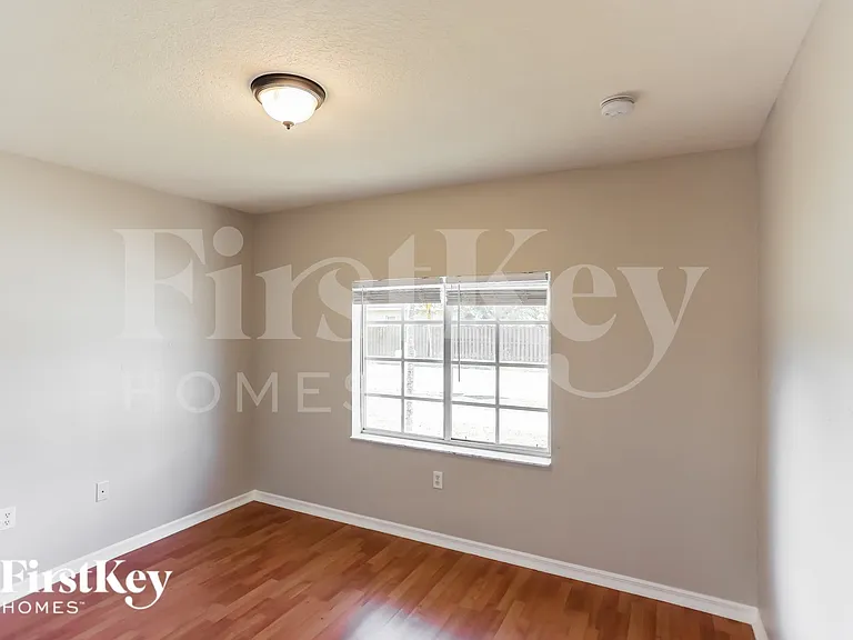 8962 SW 209th Ter — Photo 10