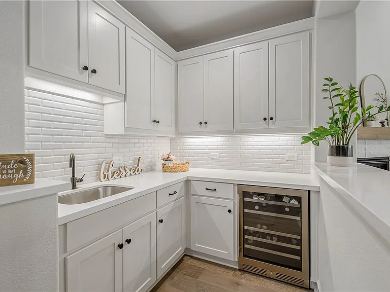 4309 Batona Ct — Photo 4