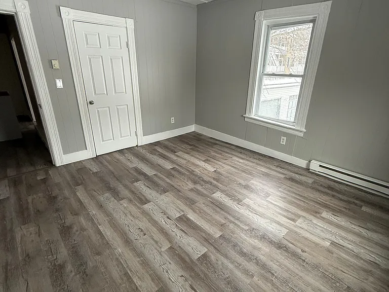 207 Pine St #2 — Photo 16