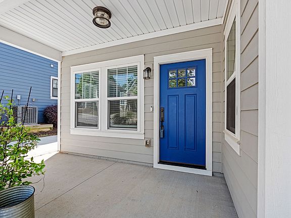 3rd image of 14 Greenridge Dr