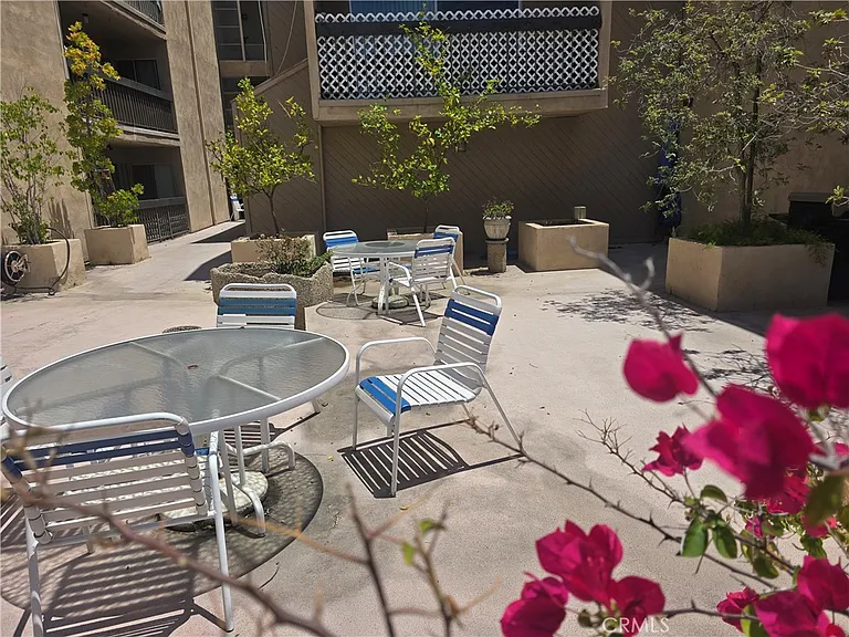 335 N Adams St #106 — Photo 18