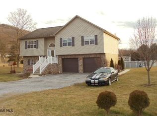 160 Mountain Rd, East Freedom, PA 16637