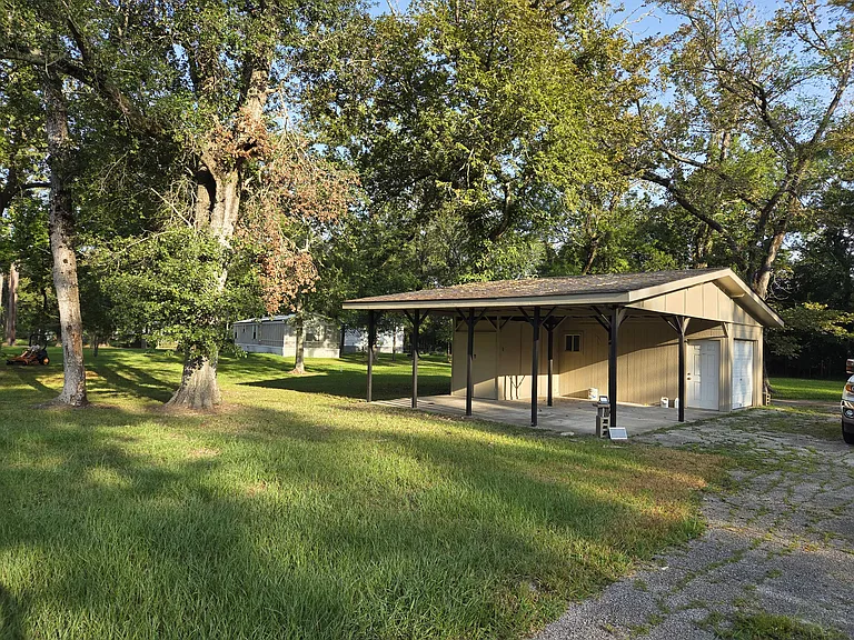 379 County Road 6769 — Photo 3