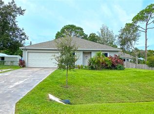 1001 Persian Ln, Sebastian, FL 32958
