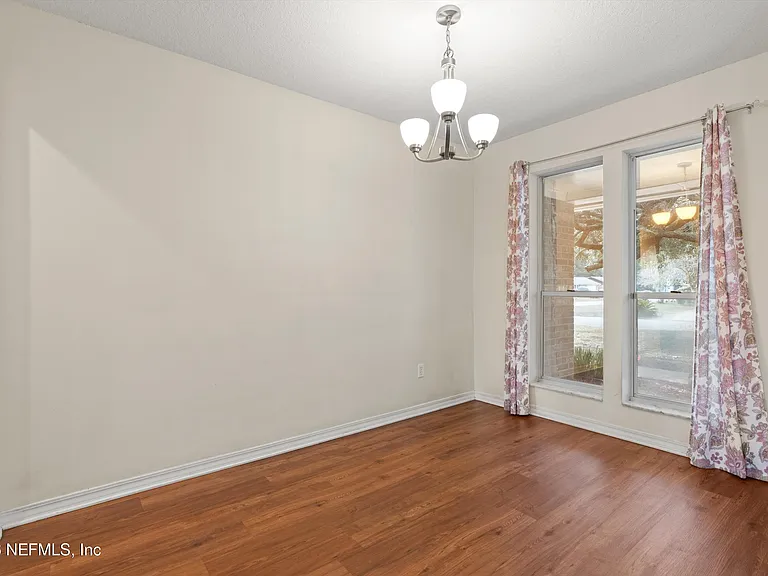 2619 Grafton Dr — Photo 8