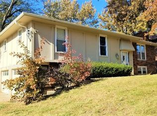 2100 Cougar St, Saint Joseph, MO 64506