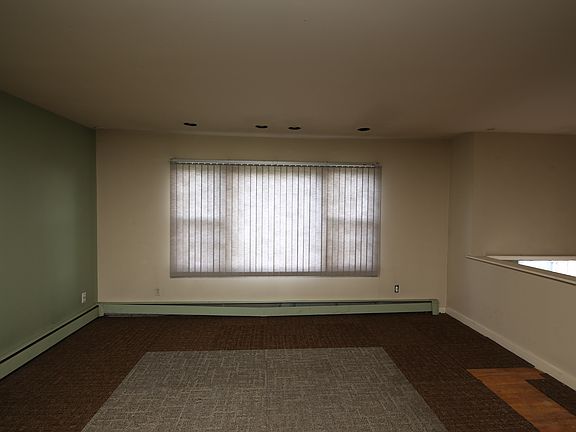 Additional Living Room