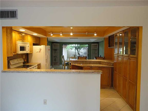 3rd image of 10142 Costa Del Sol Blvd