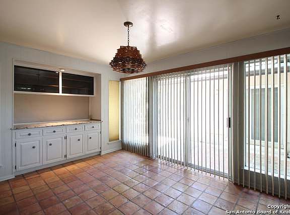 5th image of 2803 Windy Oaks St