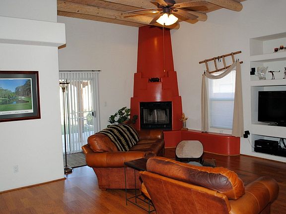 3rd image of 11115 Montecillo Dr NW