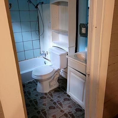 4th image of 4822 Atlantic Blvd