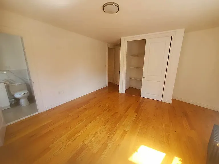 101 Ocean Pkwy #1B — Photo 4