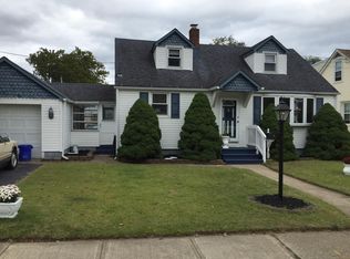 15 Vaughn Ave, Bellmawr, NJ 08031