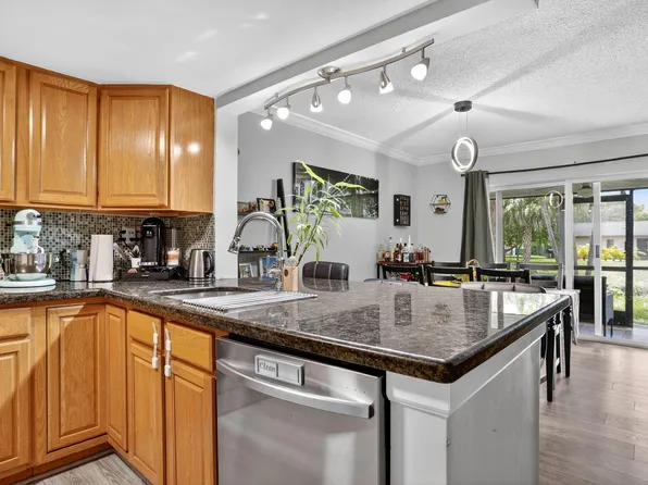 9050 NW 28th Street #123, Coral Springs, FL 33065