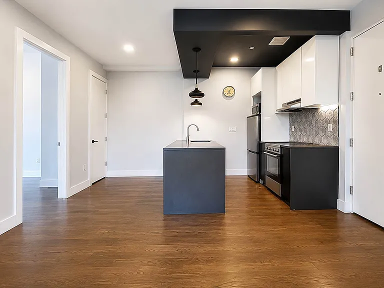 2717 Snyder Ave #3F — Photo 3