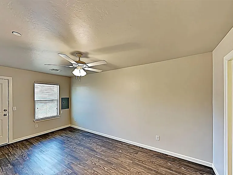 405 Summit Ridge Dr — Photo 5