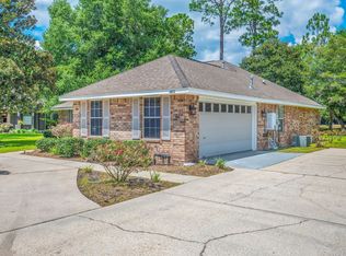 1402 Ernest Hemingway Dr, Niceville, FL 32578