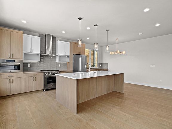 5th image of 4572 22nd Ave SW